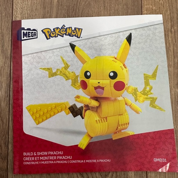 MEGA Pokemon Build & Show Pikachu Building Set - 211 pcs - Picture 5 of 9